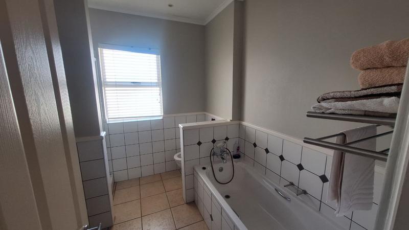 4 Bedroom Property for Sale in Pinnacle Point Golf Estate Western Cape